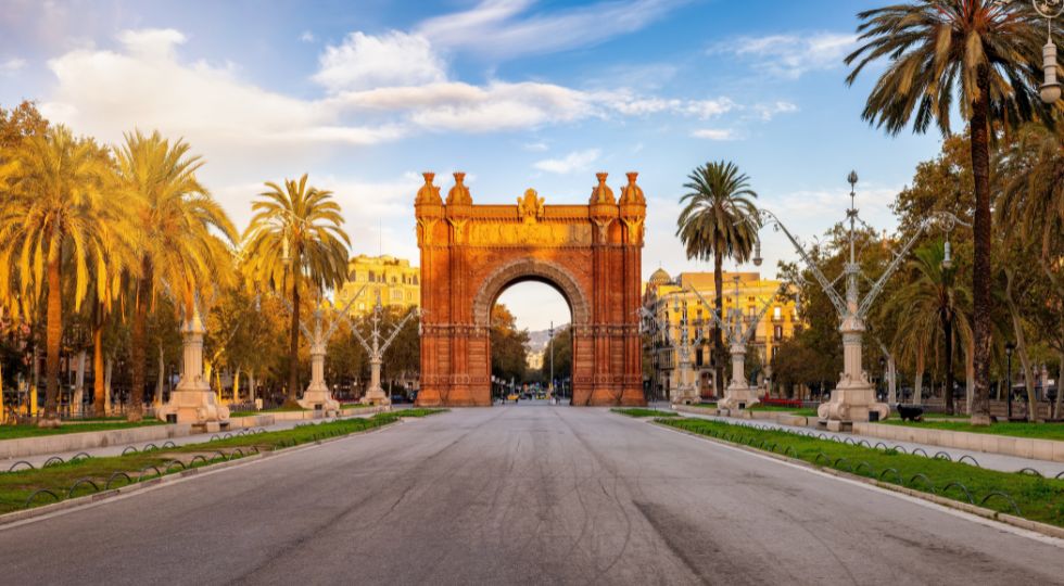 Discover and Roam - Barcelona Itinerary