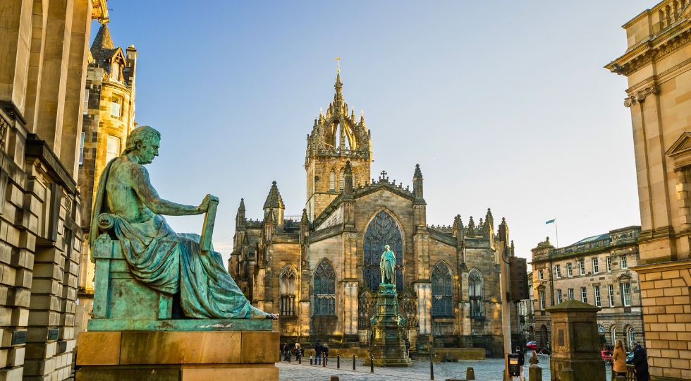 Discover and Roam - Edinburgh Itinerary