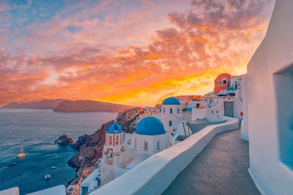 Discover and Roam - Greece
