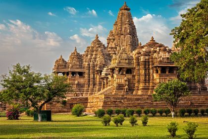 Discover and Roam - India