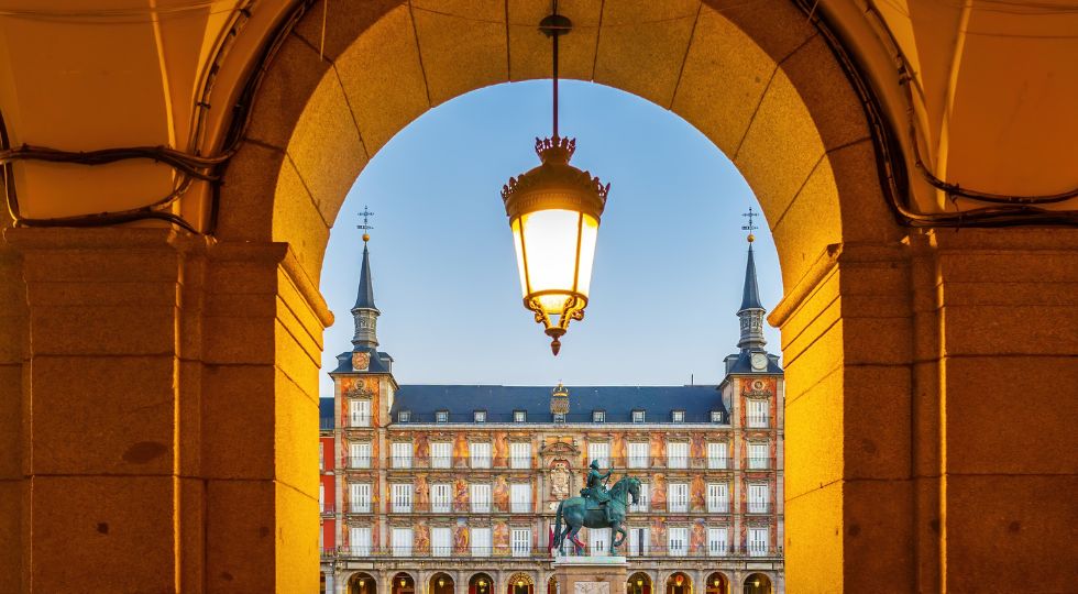 Discover and Roam - Madrid Day 2 Itinerary