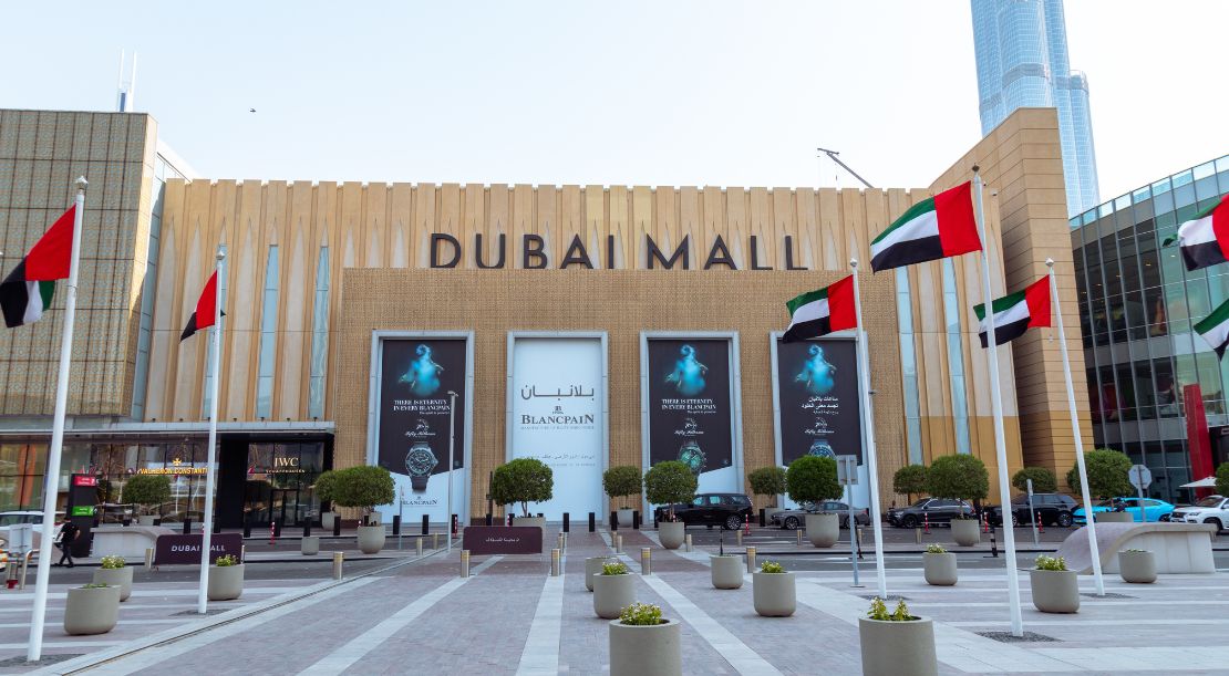 Discover and Roam - Top 5 Places to Visit in Dubai - Dubai Mall