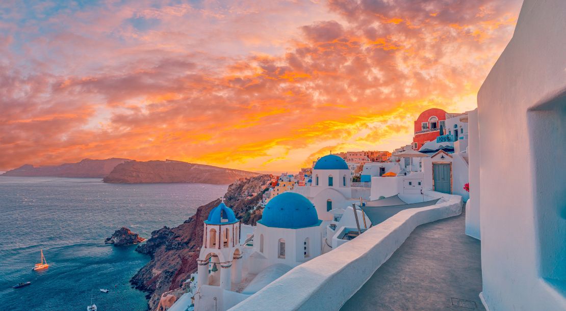 Discover and Roam - Top 5 Places to Visit in Greece - Santorini