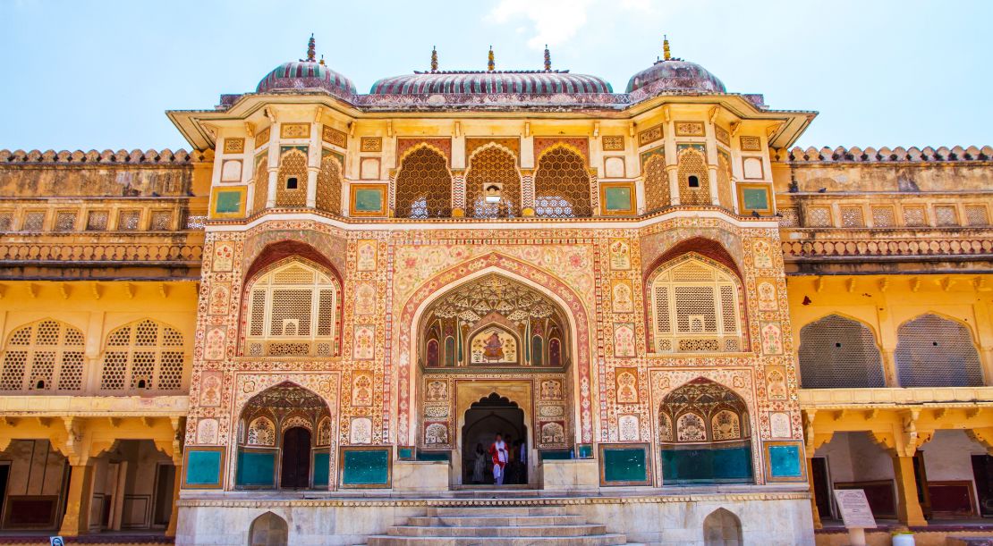 Discover and Roam - Top 5 Places to Visit in India - Amber Fort