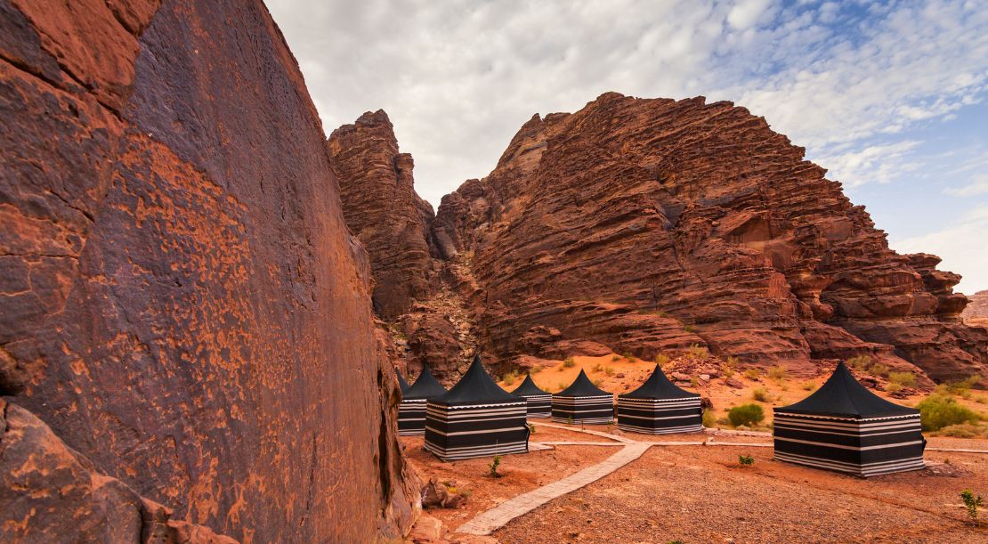 Discover and Roam - Top 5 Places to Visit in Jordan - Wadi Rum