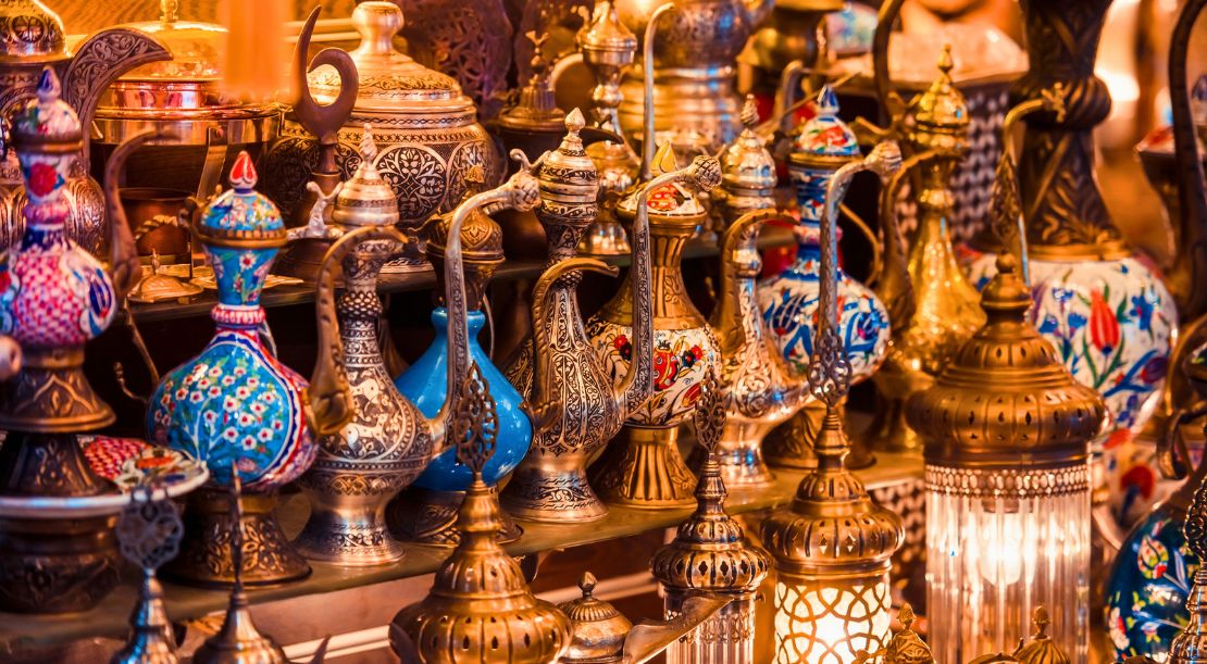 Discover and Roam - Inside the Grand Bazaar A World of Sights and Sounds