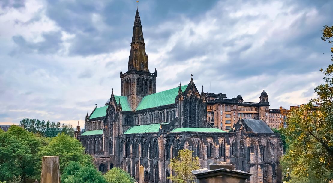 Discover and Roam - Things to Do in Glasgow - Glasgow Cathedral and the Victorian Necropolis - Slider