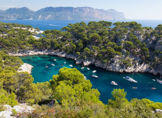 Discover and Roam - Things to Do in Provence - Cruise the Calanques of Cassis