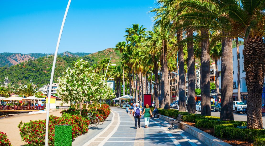 Discover and Roam - Best Time to Visit Turkey for a Family Vacation