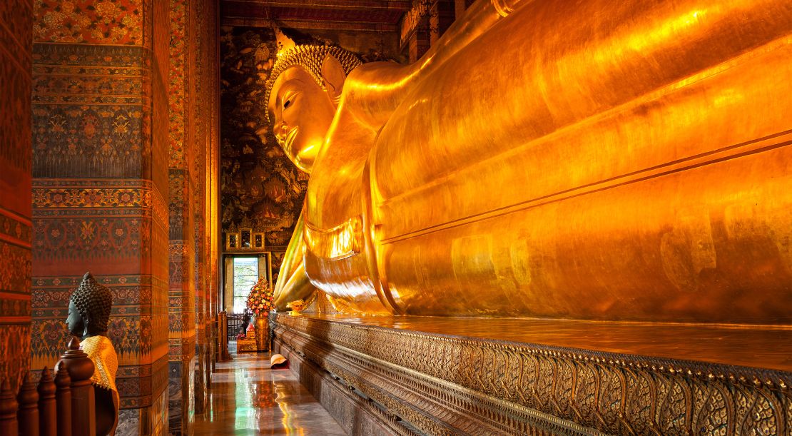 Discover and Roam - Discover the Reclining Buddha at Wat Pho - Slider