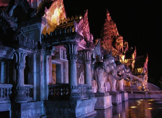 Discover and Roam - Experience the Phuket FantaSea Show