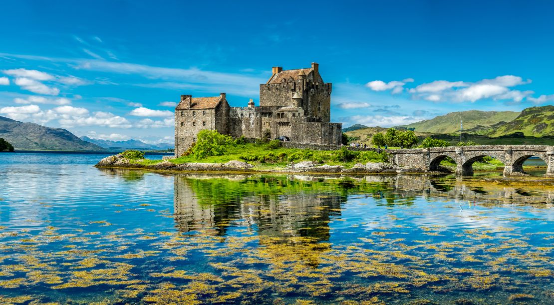 Discover and Roam - Explore Scotland's Iconic Castles and Historic Sites