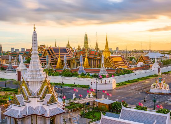 Discover and Roam - Immerse Yourself in Royal Grandeur at the Grand Palace & Wat Phra Kaew