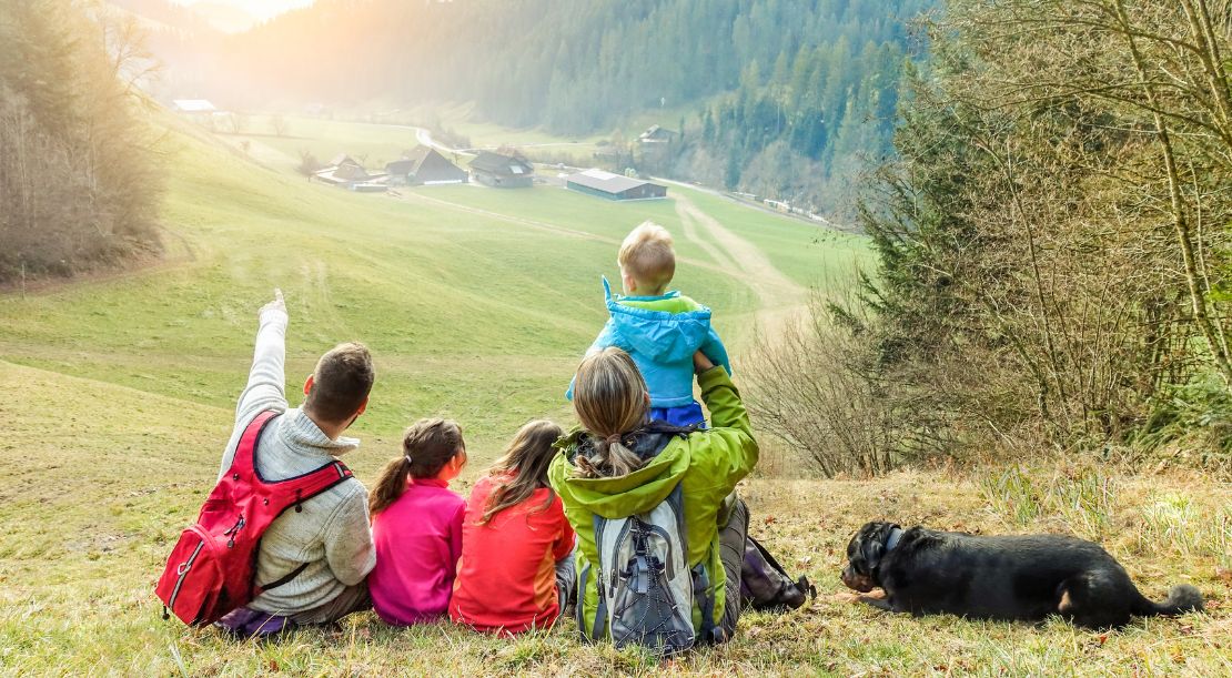 Discover and Roam - Why Switzerland is Perfect for Family Adventures